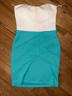 Cefian Strapless Colorblock Mini Dress in White and Teal Size M